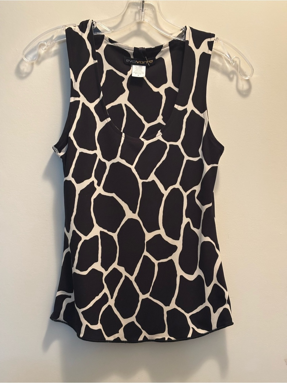 NWT EVA VARRO Sleeveless Top